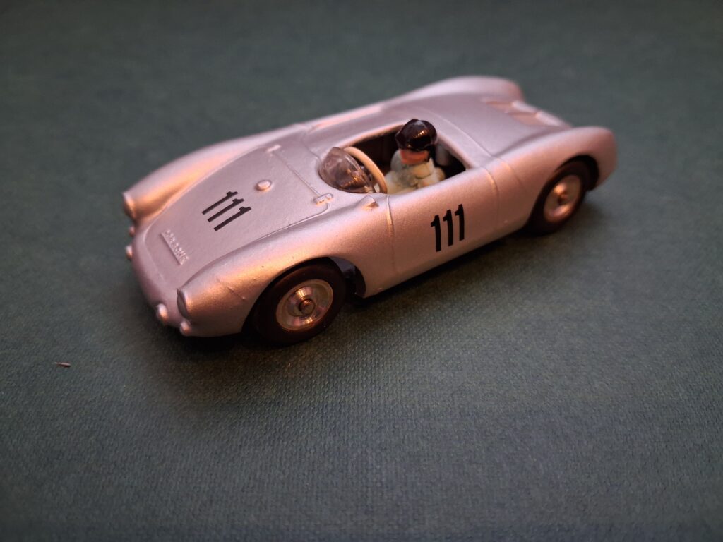 12-Porsche-RS550.-Schuco-diecast-Torrey-Pines-January-1956-1024x768