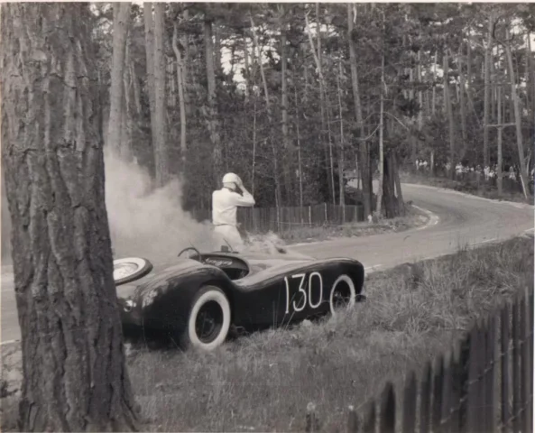 Comet_Glasspar_1953_Pebble_Beach Warren Gerdes Exiting The Car –