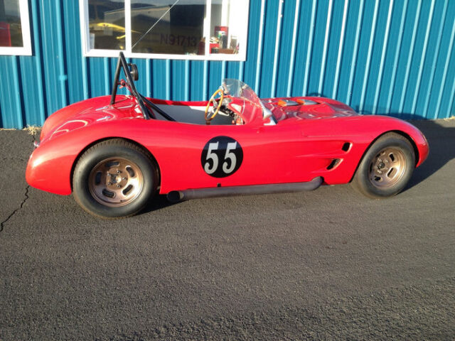 Mistral_Chevy_1955_pose